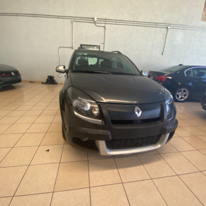 RENAULT SPEPWAY SANDERO
